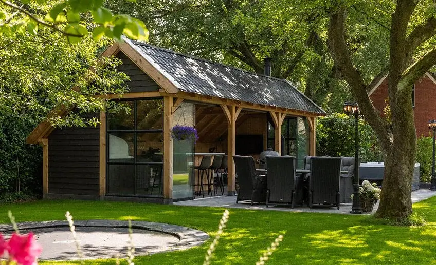 Douglas kapschuur op maat | Volledig voorbewerkt & montage 4 MAN Overkappingen landelijke kapschuur